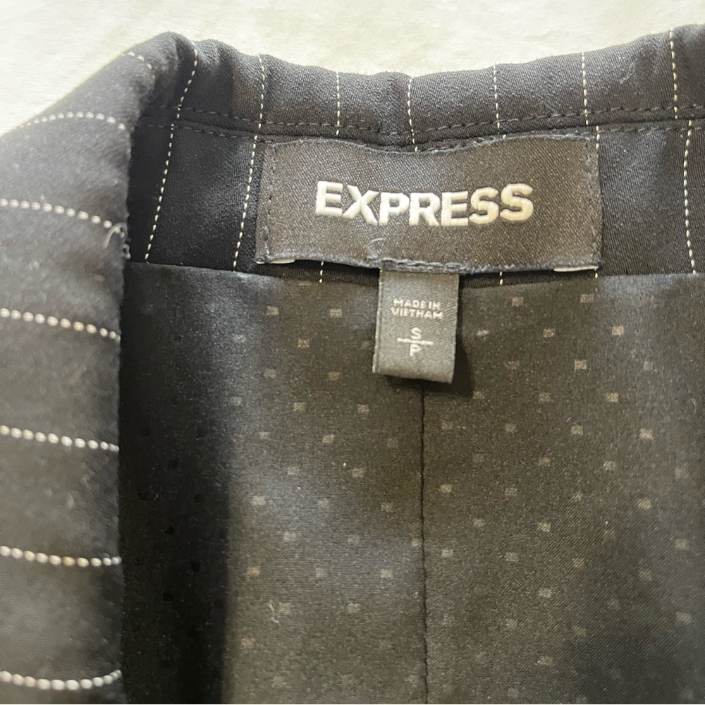 Express One Button Blazer - Picture 5 of 15